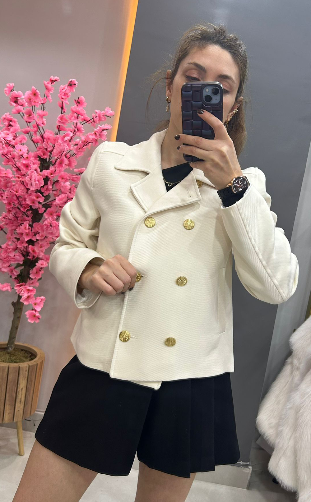 Polo Yaka Kısa Kadın Kaban